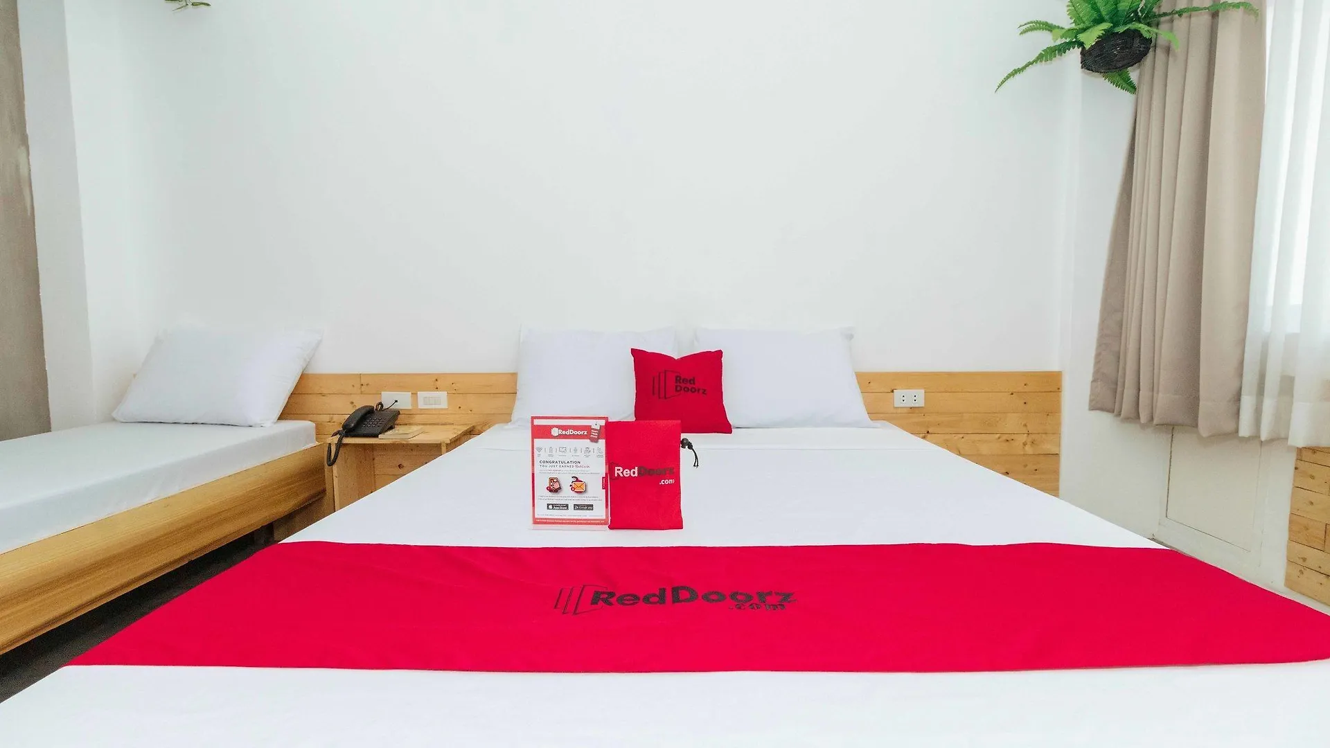 Reddoorz Plus @ Boni Avenue Mandaluyong 3*,